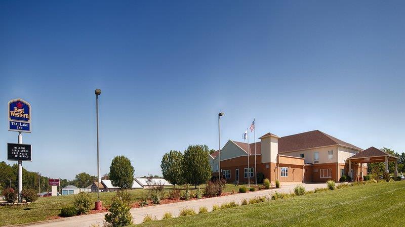 Best Western Teal Lake Inn Mexico Exterior photo